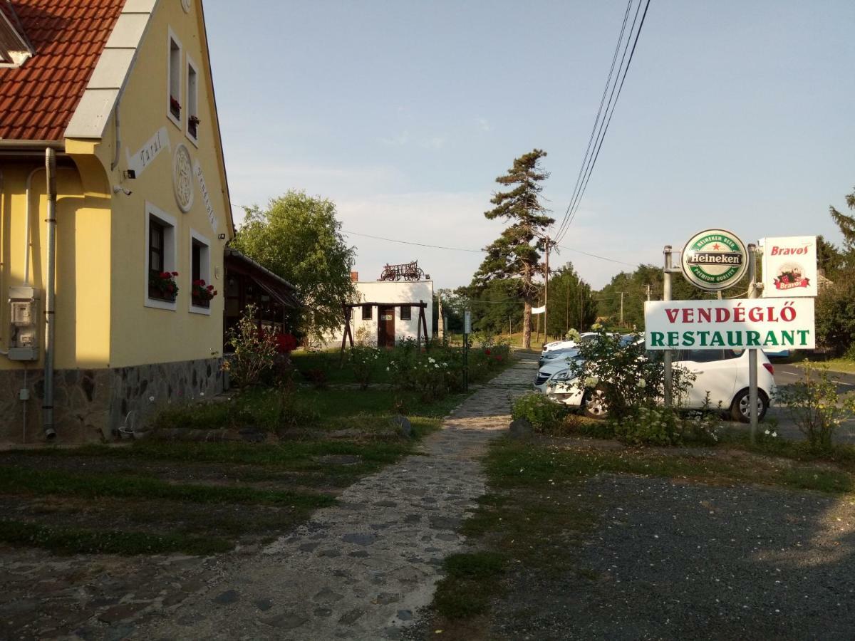 Bochmann Cottage Zalaszanto Zewnętrze zdjęcie